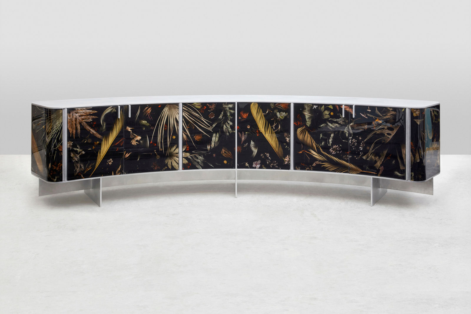Marcin Rusak, Flora Curved Credenza 295, 2020