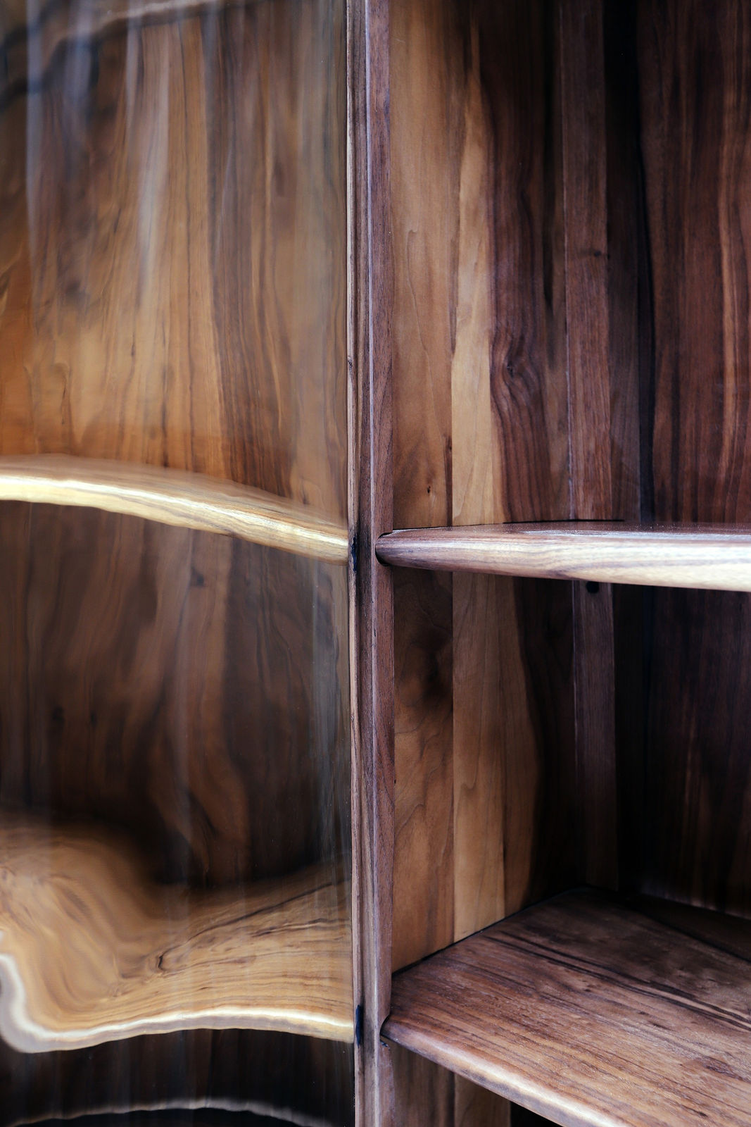 Valentin Loellmann, Brass Cabinet, 2019