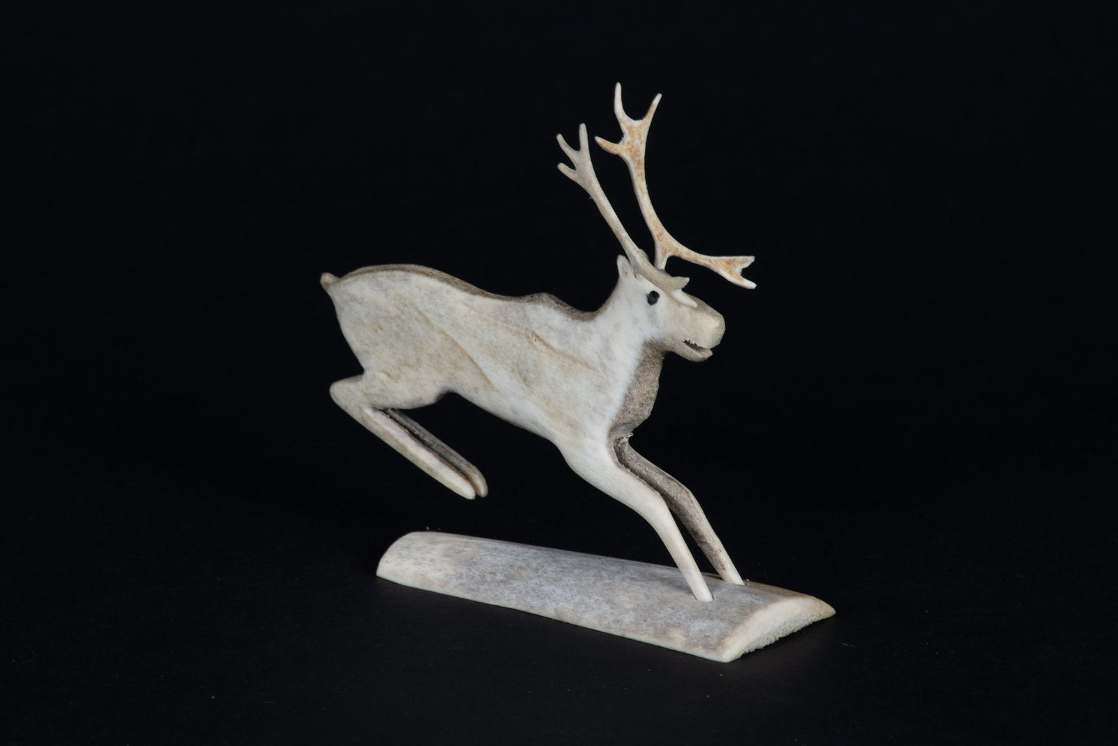 Jacob Irkok, Running Caribou / caribou, ca. 1965