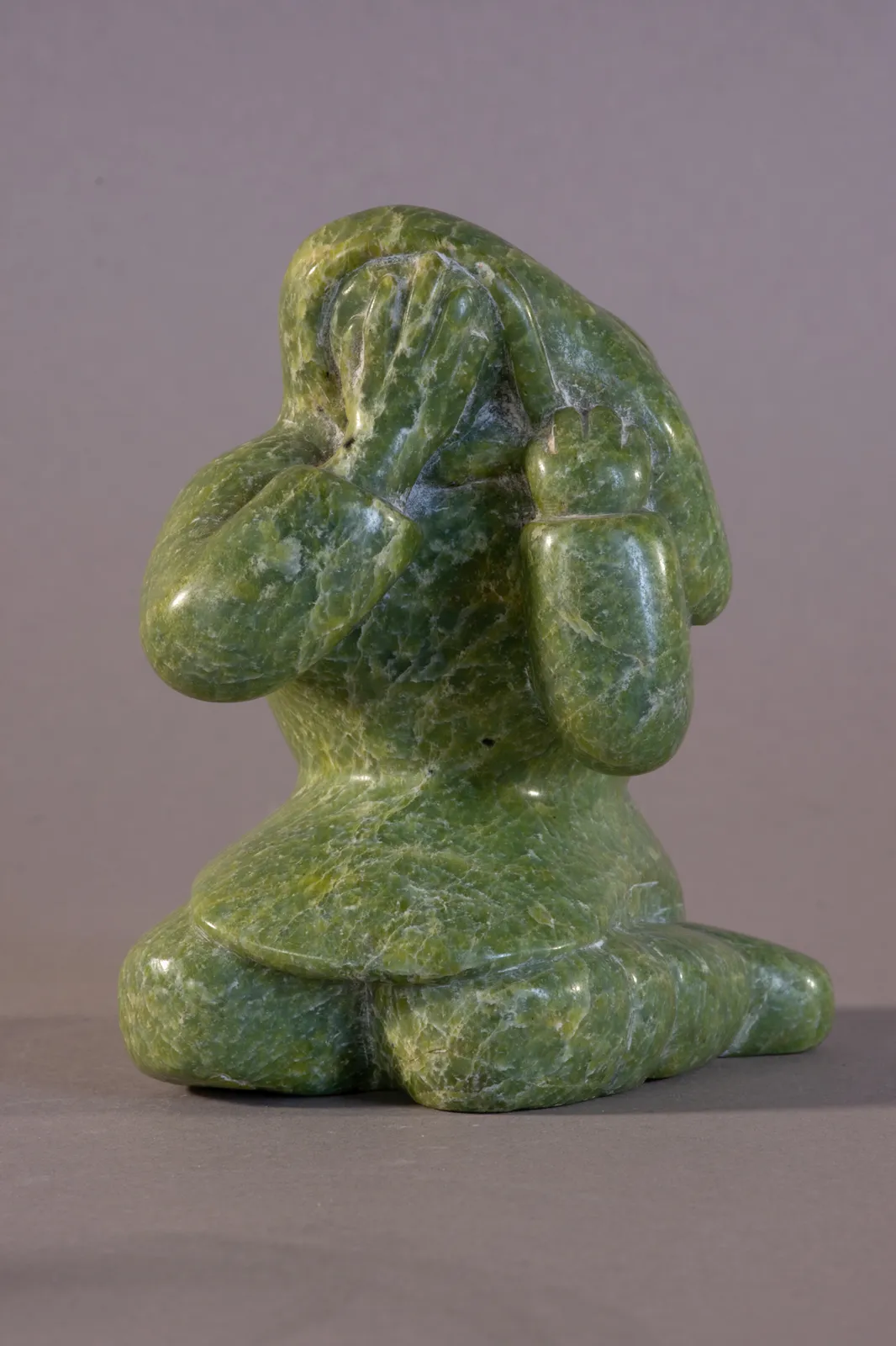 Qavavau Aningmiuq, Grieving Woman / femme en deuil, 1995