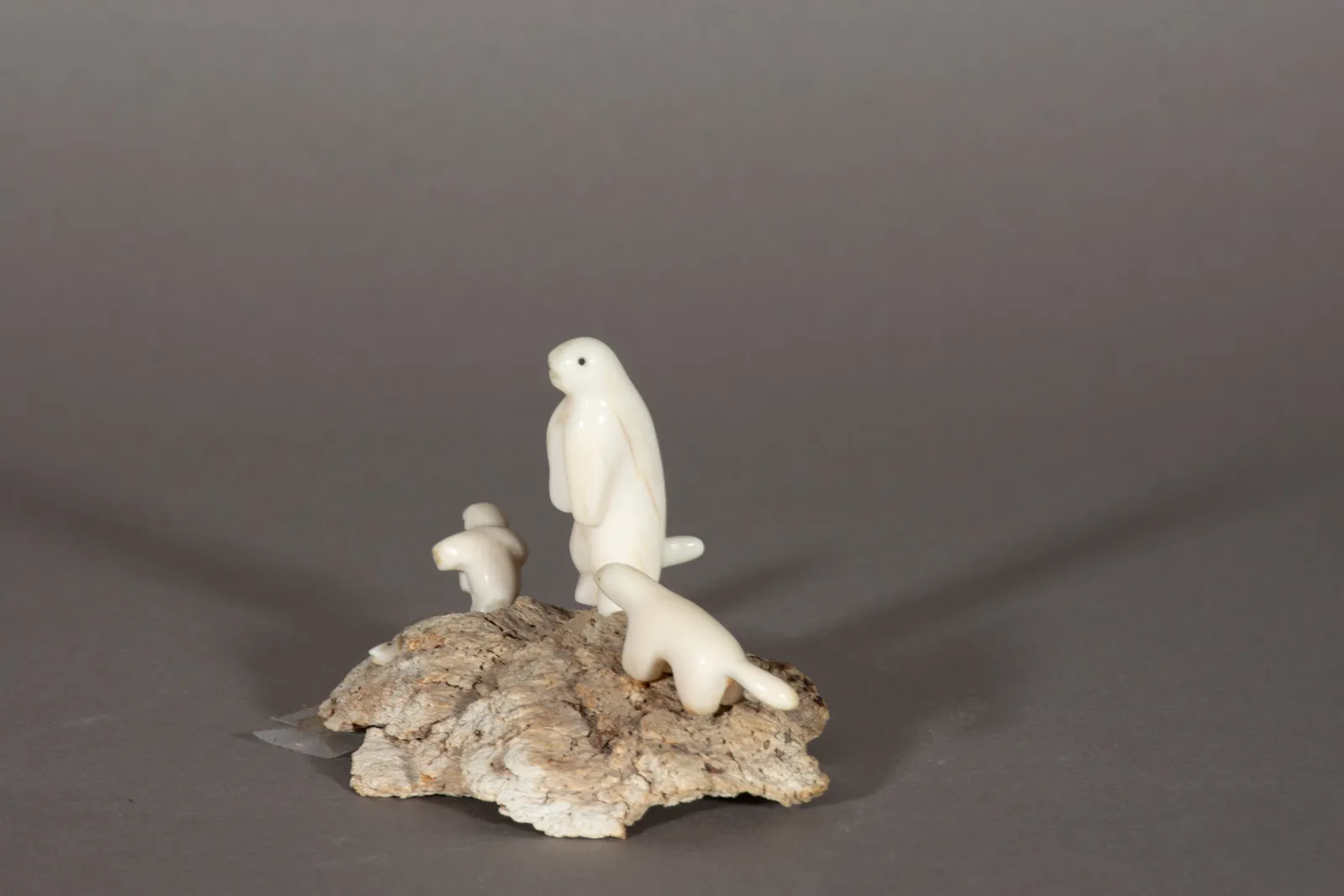 Sabina Qunqnirq Anaittuq, Hunting scene / scene de chasse, ca. 1972