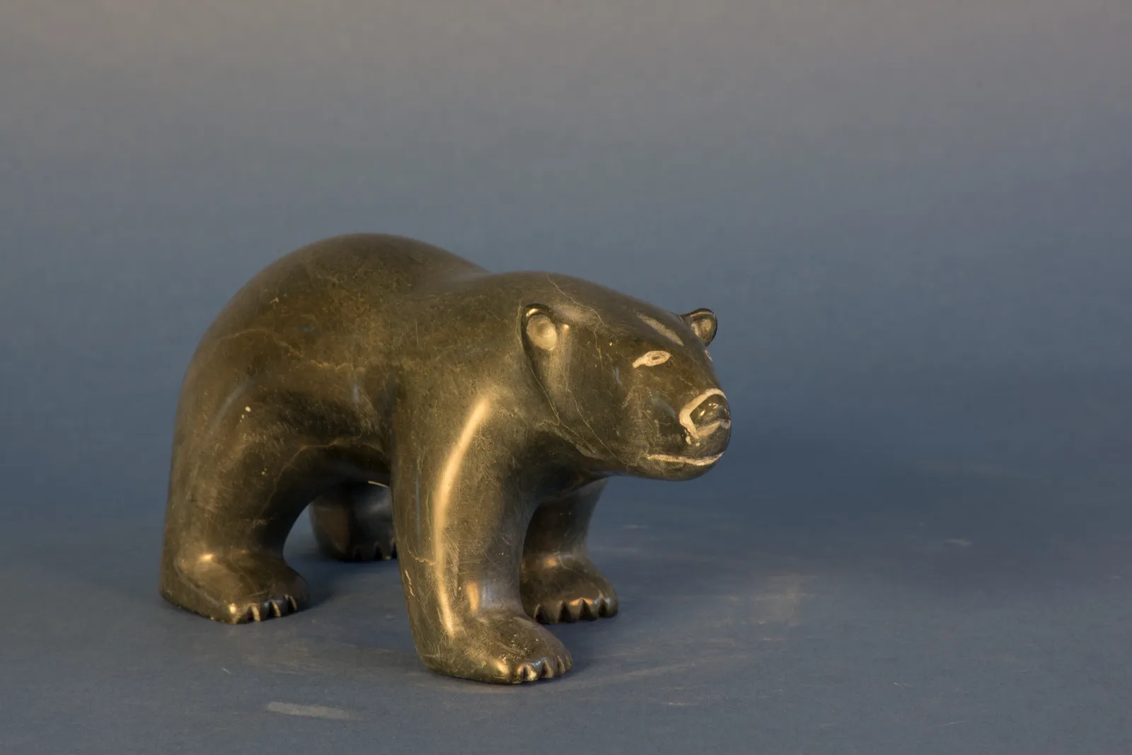 Siutapik Ragee, Polar Bear / ours polaire, ca. 2015