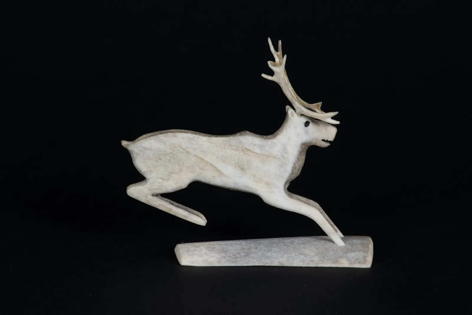 Jacob Irkok, Running Caribou / caribou, ca. 1965