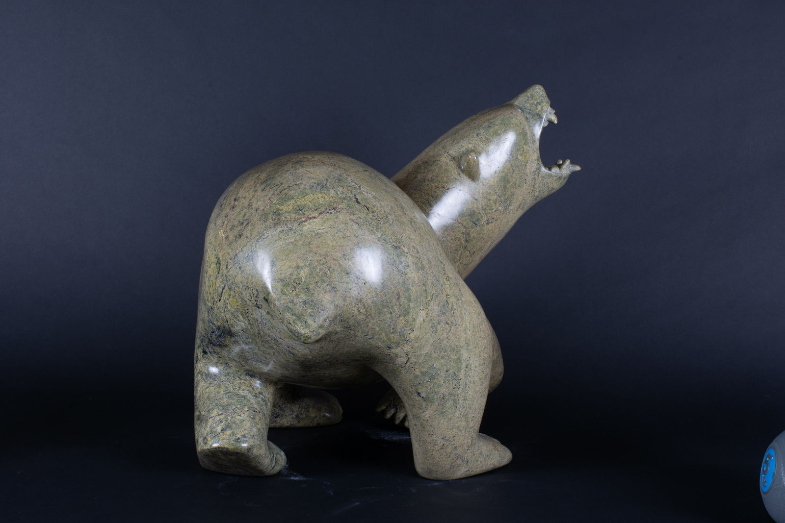 Adamie Ashevak, Polar Bear / ours polaire, 1997