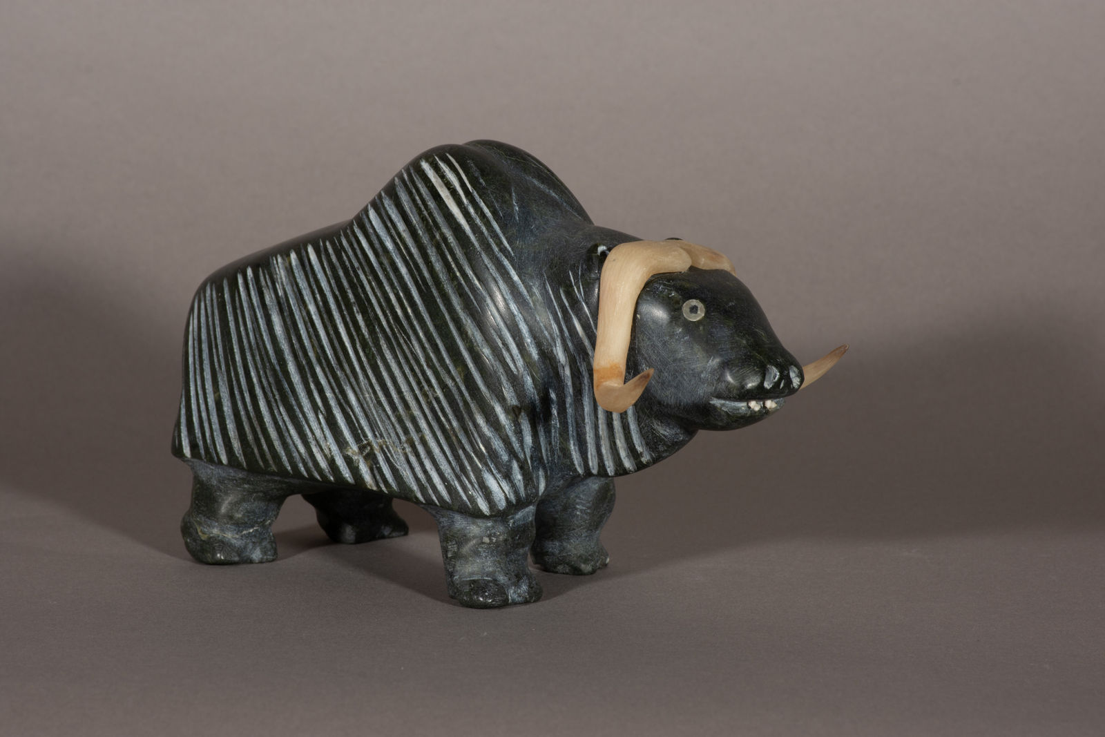Nelson Takkiruq, Musk Ox / boeuf musqué, 1992