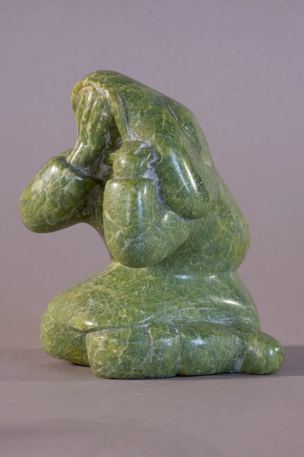 Qavavau Aningmiuq, Grieving Woman / femme en deuil, 1995