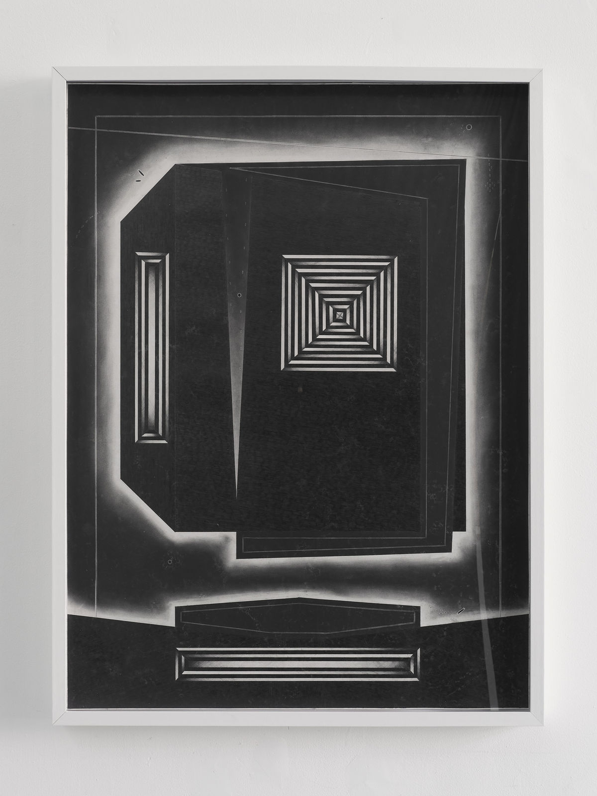 Charles Sommer, Monolith no.13 (monolith with square target and Foo Fighters), 2019