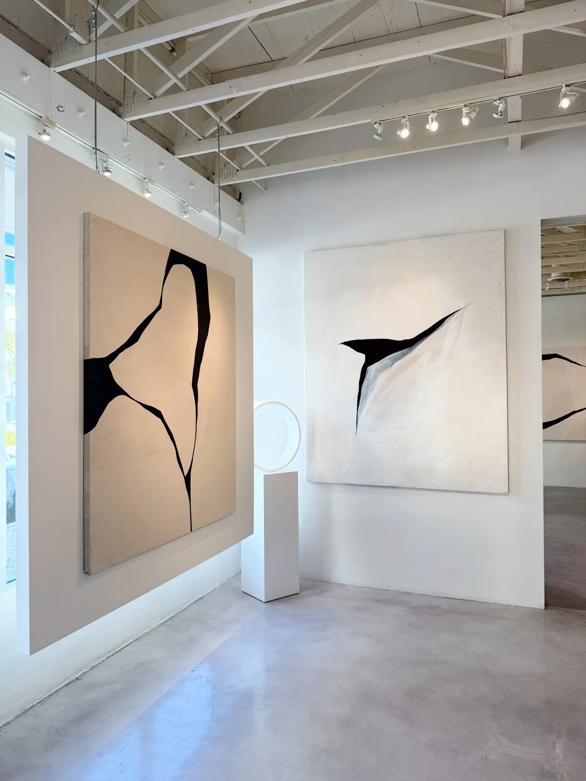 Alicia Gimeno, Form & Line 26