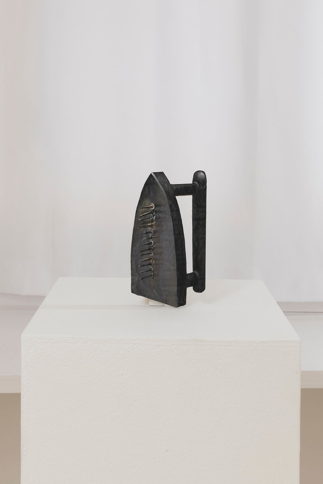 Julio Anaya Cabanding, After Man Ray. Cadeau, 2023