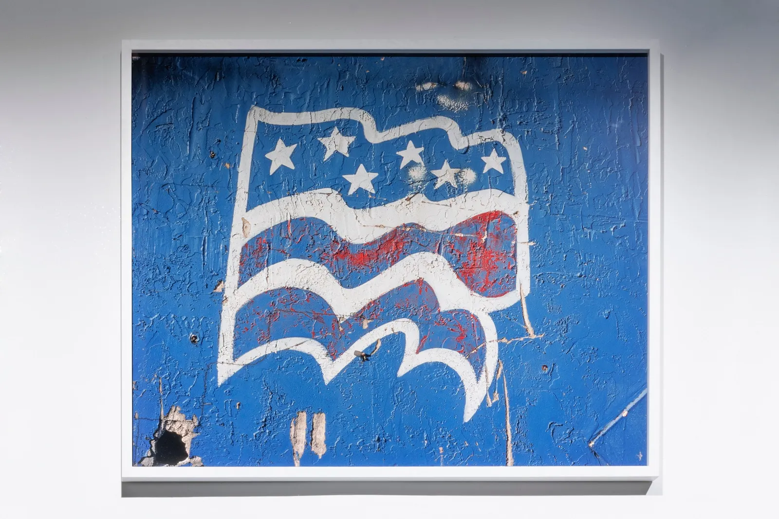 Bouchra Khalili, Wet Feet. Lost boats. Detail: Flag. Fig 2. Hors serie, 2012