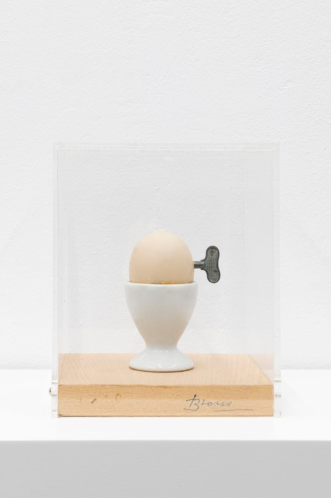 Joan Brossa, El huevo del Caos, 1988