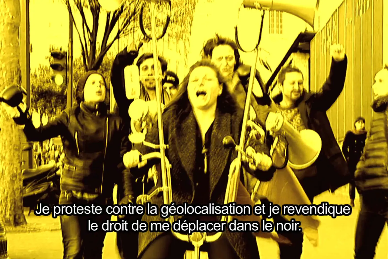 Marinella Senatore, Protest Bike Paris. Video
