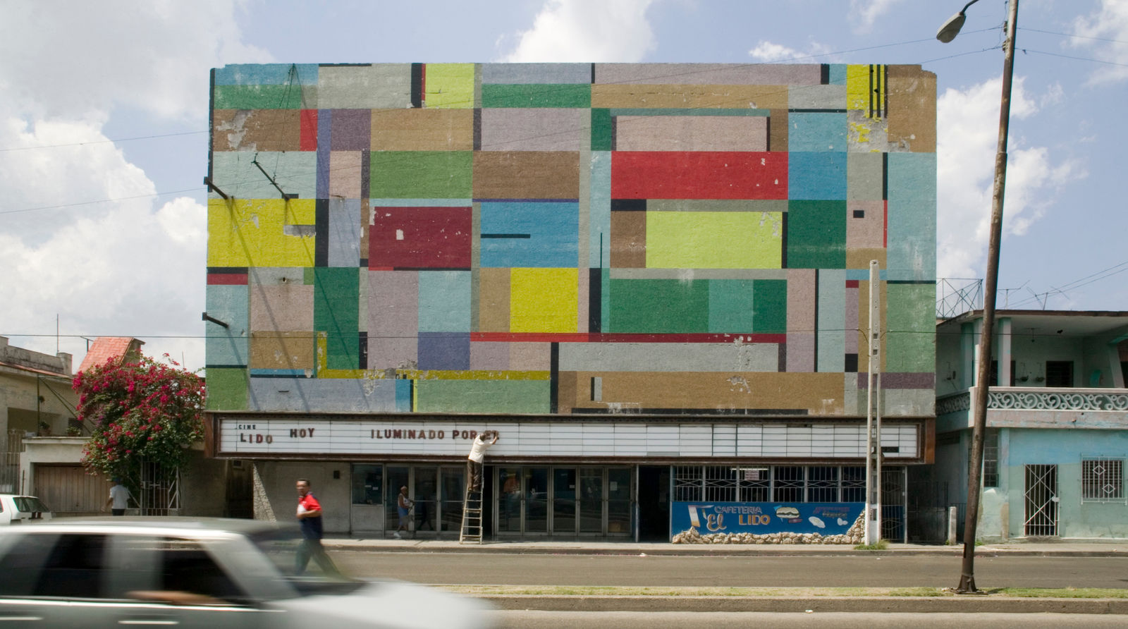 Jordi Colomer, Cinecito. La Habana (cine Lido), 2006