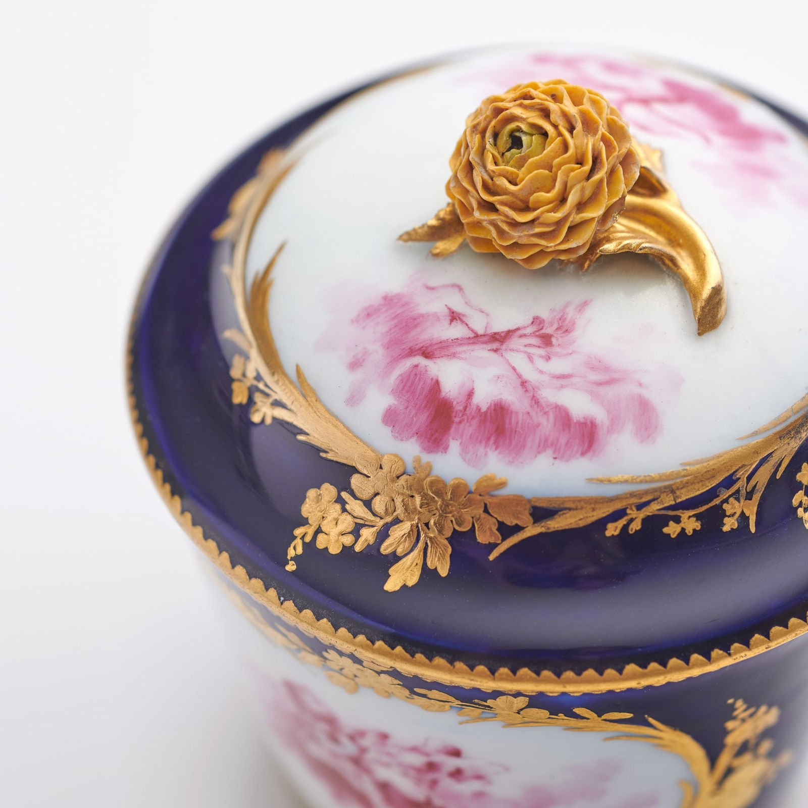 Sèvres Porcelain, A Vincennes Sugar Bowl and Cover, 1754-55