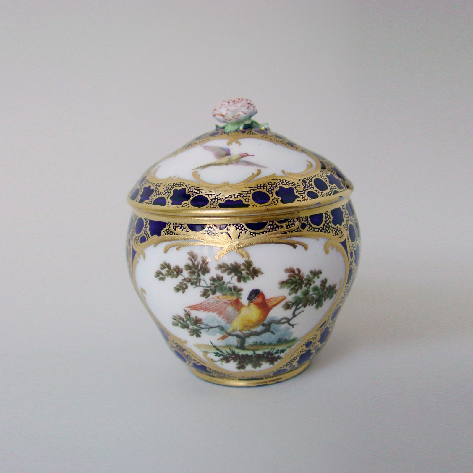 Sèvres Porcelain, A Sugar Bowl from a Tea Service, 1760