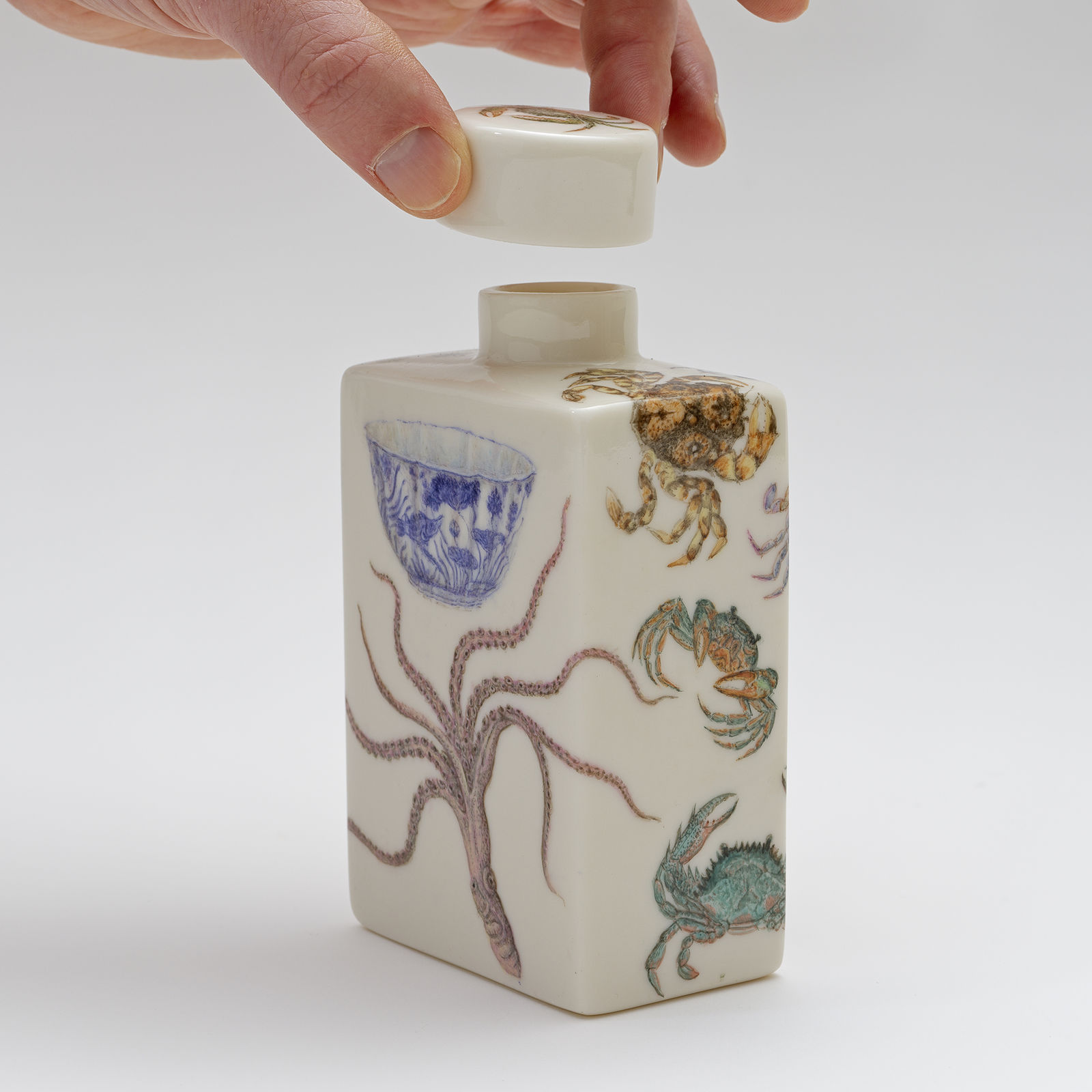 Robin Best, Tea Caddy; Food for Thought - Import , 2025