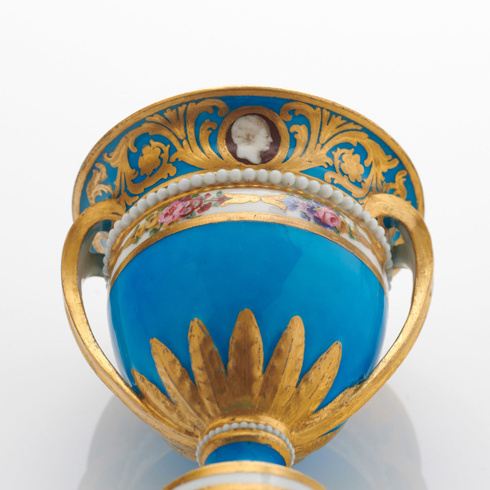 Sèvres Porcelain, A French 18th Century Sèvres Ice Cup from the Catherine the Great Service, 1777-78