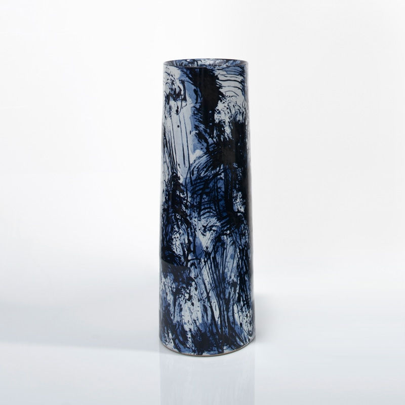 Felicity Aylieff, Blue & White Scribble Vase, 2015