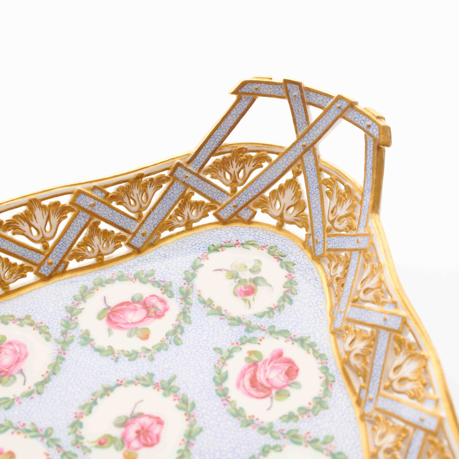 Sèvres Porcelain, A Soft-Paste Sèvres Porcelain Tea Service, circa 1770