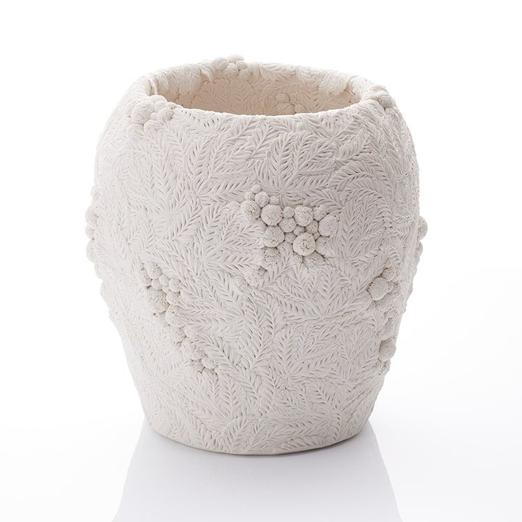 Hitomi Hosono, A Very Large Hawthorn and English Daisy Bowl, 2021