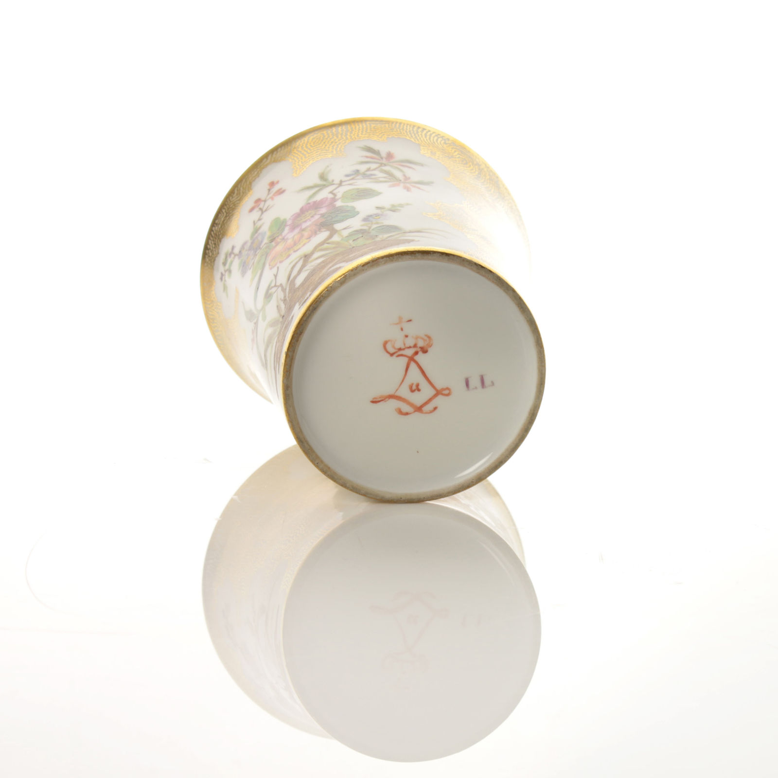 Sèvres Porcelain, A hard paste Sèvres Porcelain Beaker, circa 1773