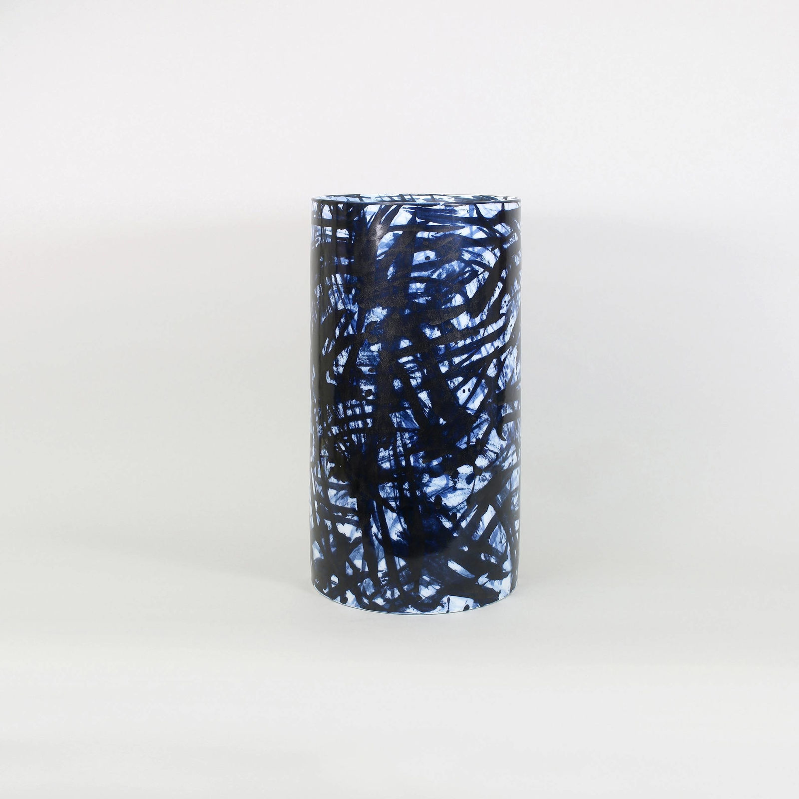 Felicity Aylieff, Blue & White Scribble Cylinder Vase, 2015