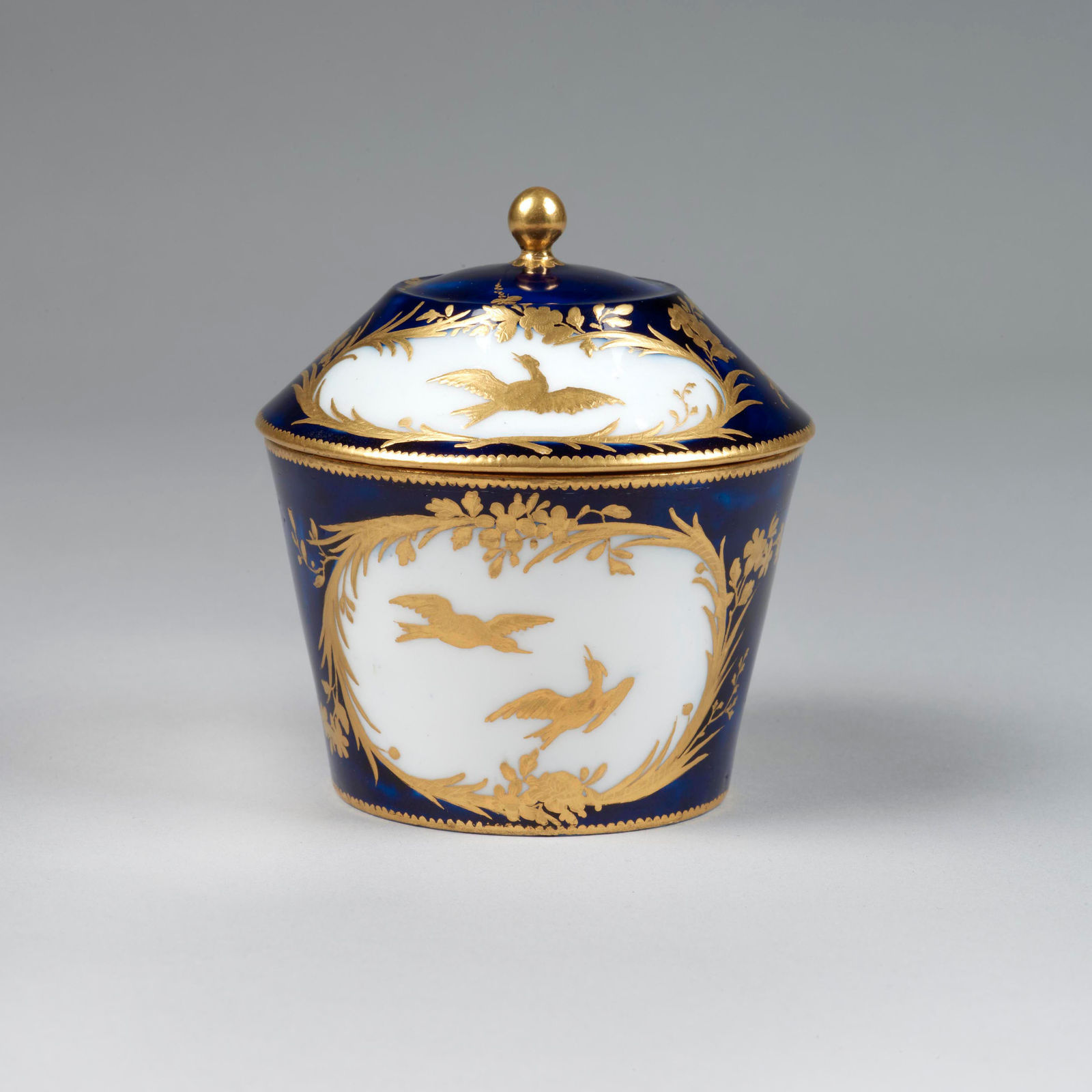 Sèvres Porcelain, A Vincennes Sugar Bowl & Cover, circa 1753-54