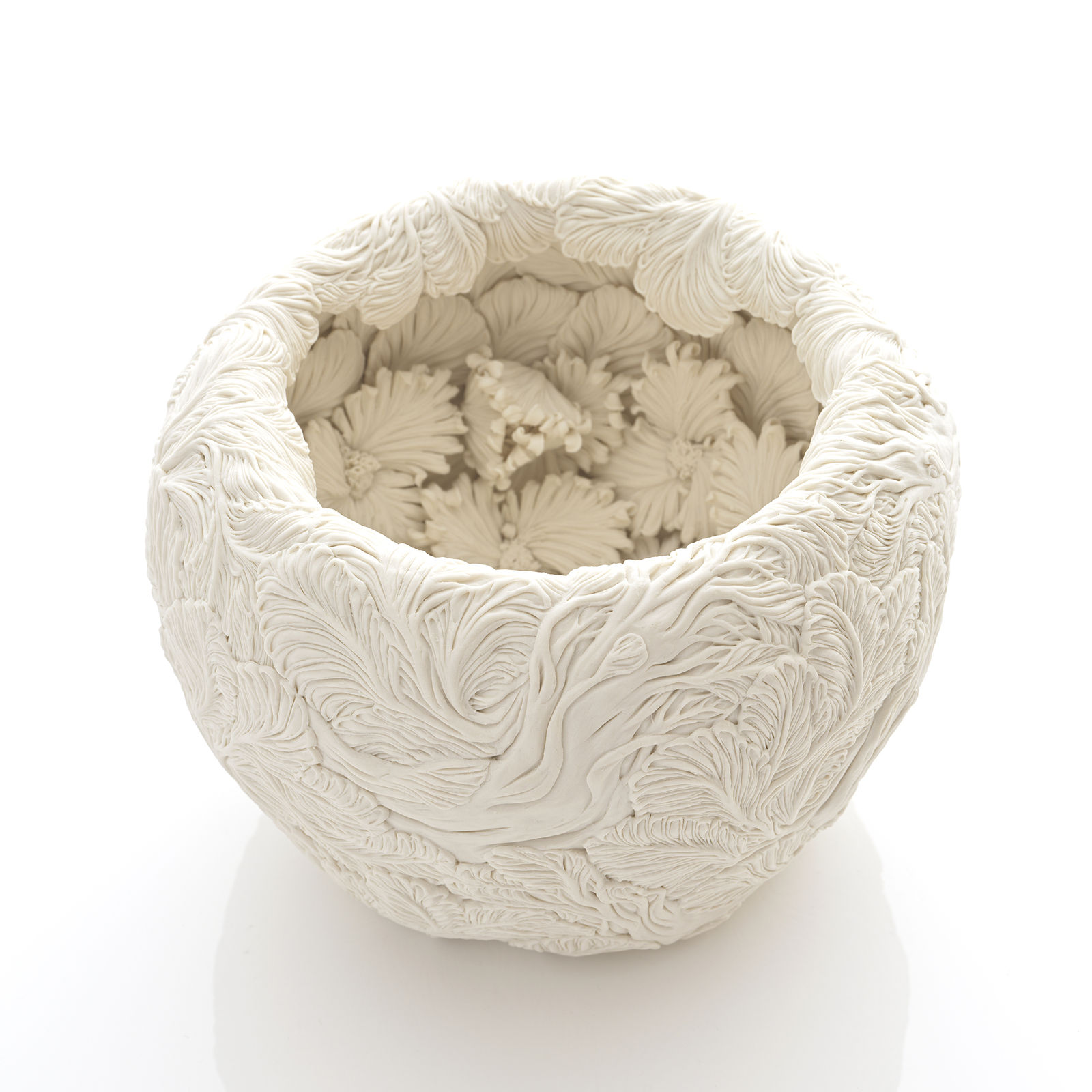 Hitomi Hosono, A Nadeshiko and Pine Tree Bowl, 2025