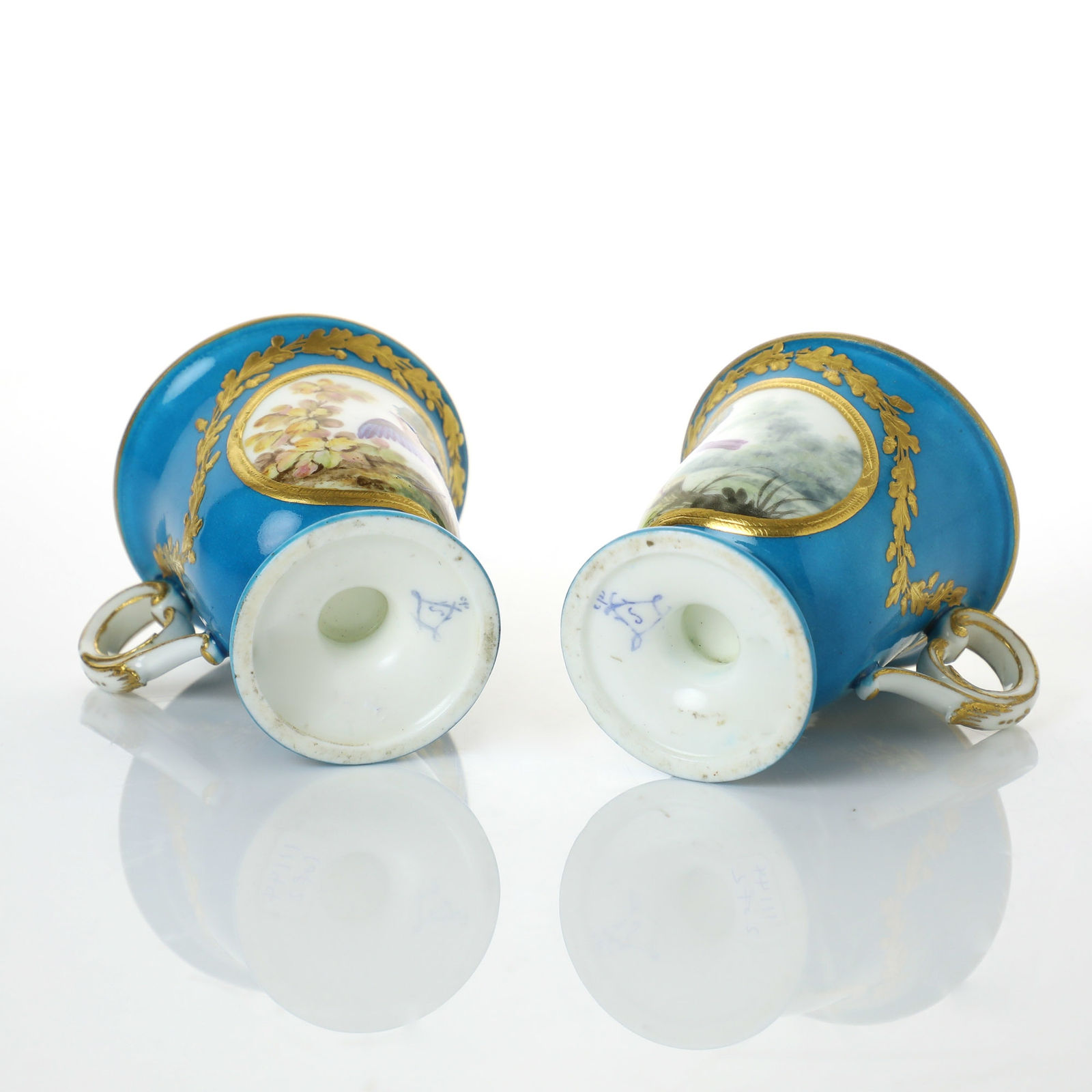 Sèvres Porcelain, A Pair of French 18th Century Soft-Paste Sèvres Porcelain Ice Cups given by Louis XVI to the Swedish Royal Family, 1771