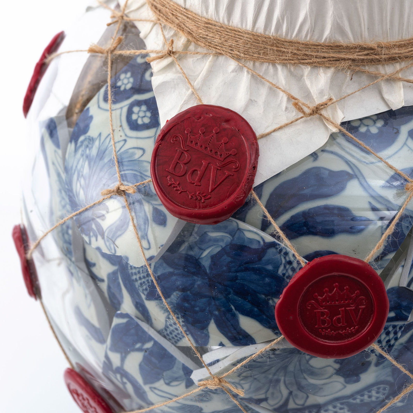 Bouke de Vries, Large Temple Jar with Lacquer Seals, 2024