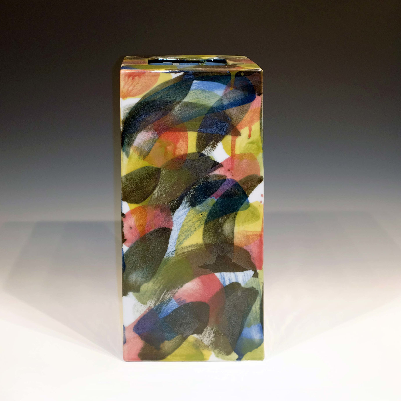 Felicity Aylieff, Square Vase, 2016