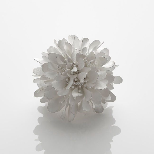 Junko Mori, Silver Organism; Dew, 2020