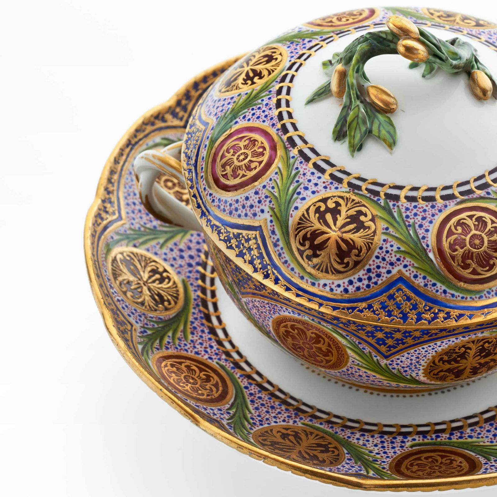 Sèvres Porcelain, A Sèvres Lidded Bowl on Stand, 1764