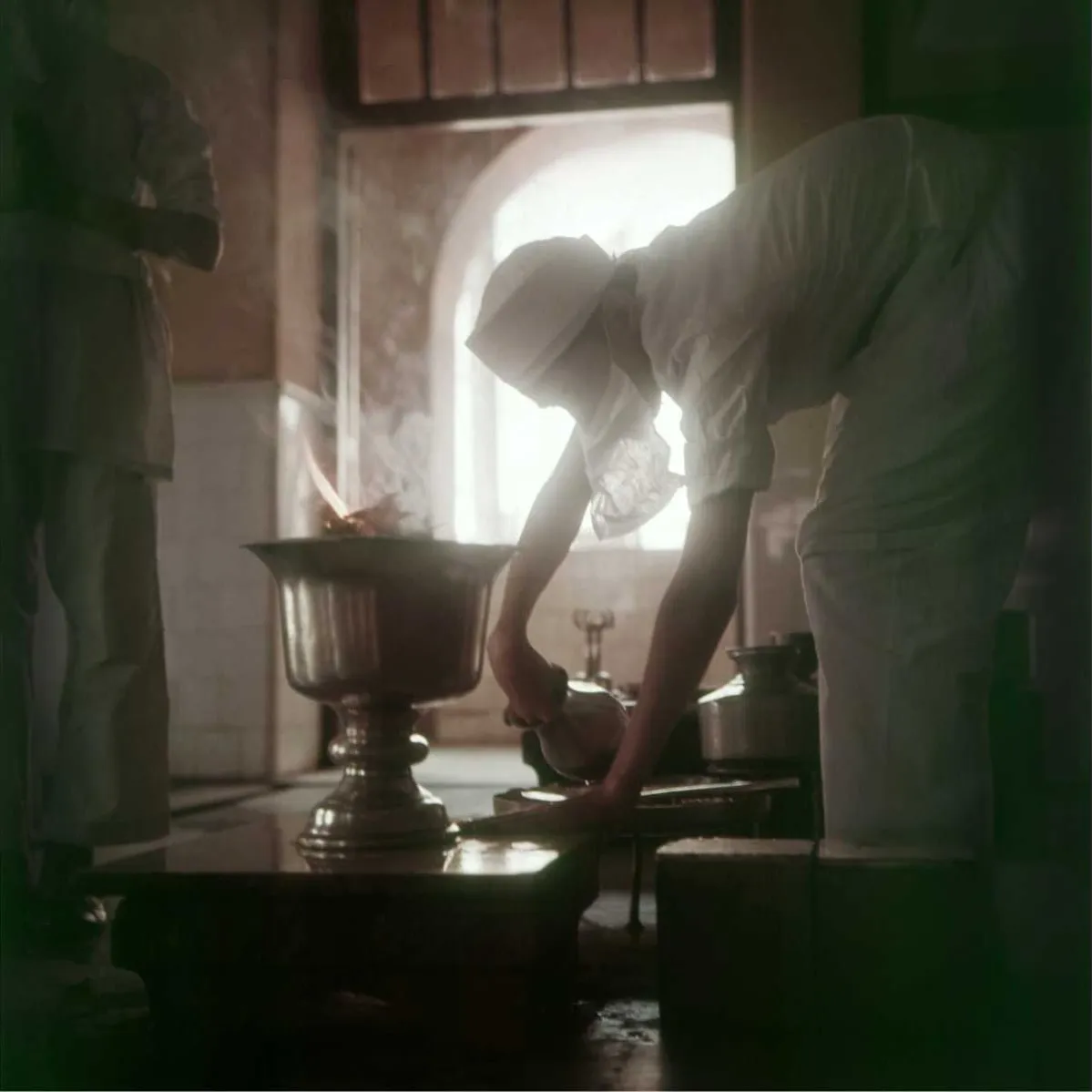 Adil Jussawalla, Fire Temple, Bombay, 1967