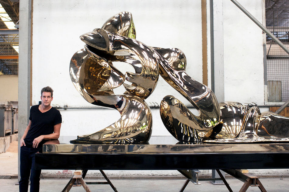 MOORE'S CANOVA MONUMENTAL, 2014