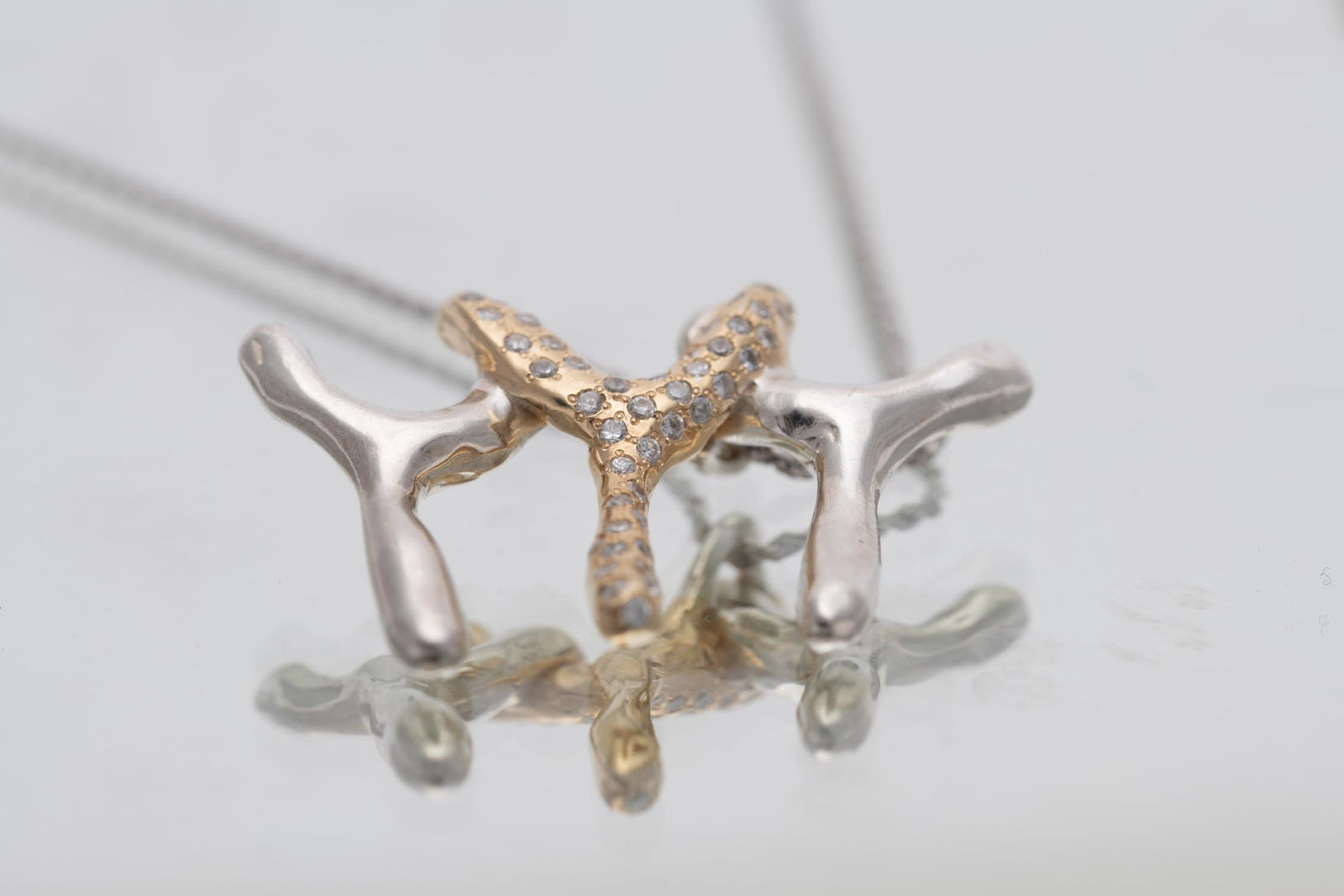 Fragille, YYY Necklace, 2020