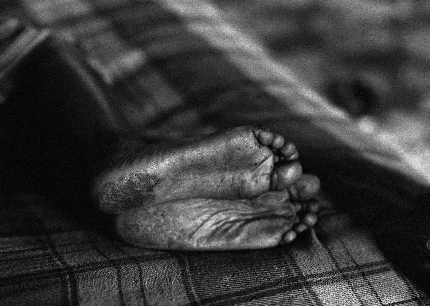 Gordon Parks, Ellen’s Feet, Harlem, New York, 1967