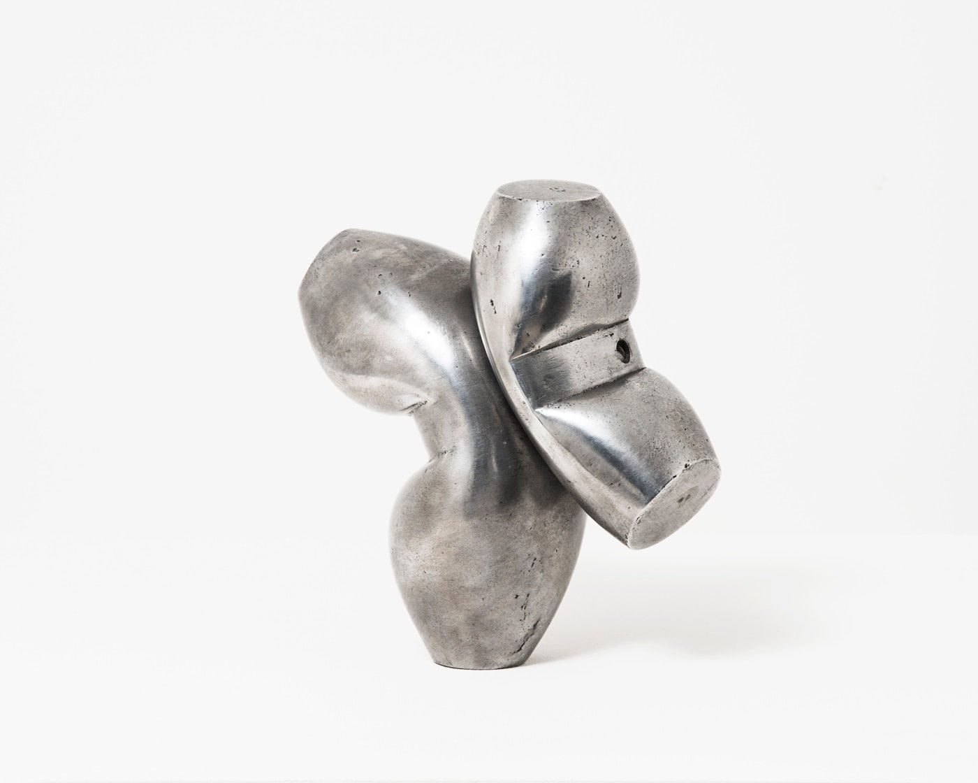 Maria Bartuszová, Two-Part Sculpture V, 1973