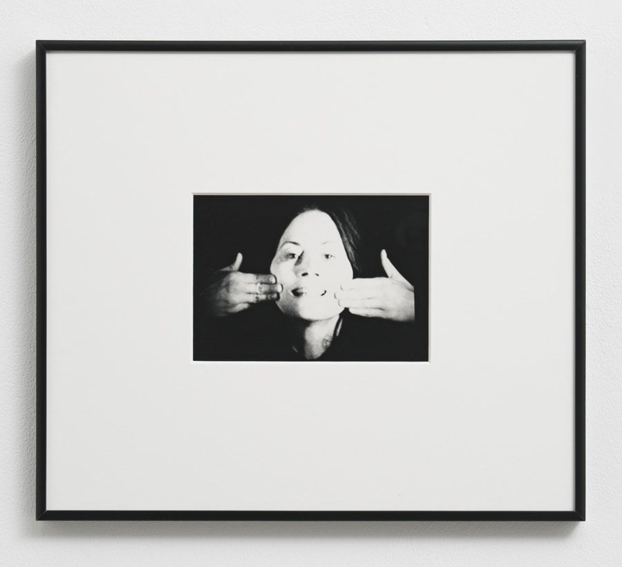 Hannah Wilke, Gestures, 1974
