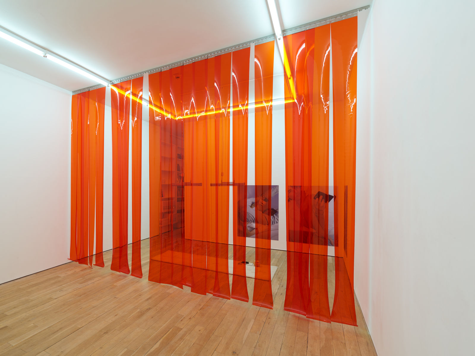 Dorota Gawęda and Eglė Kulbokaitė, she smells of spaces in transition, 2017