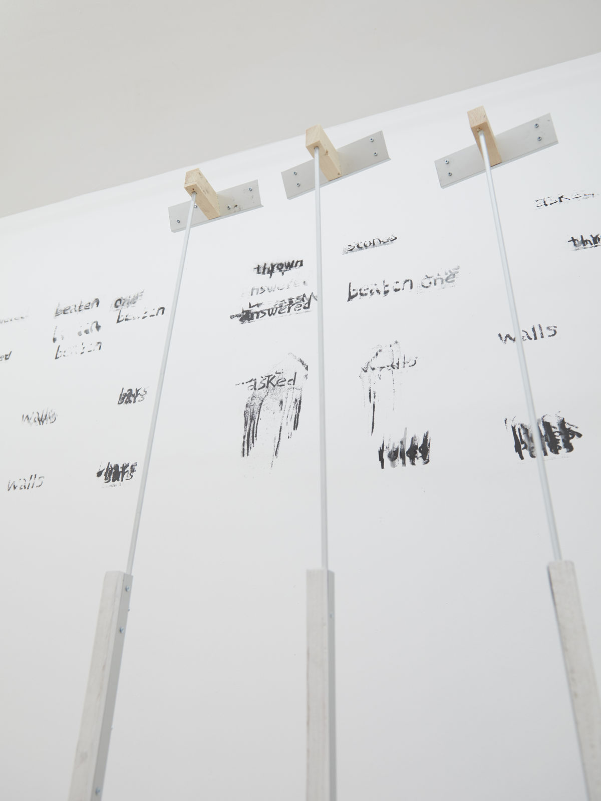 Jewyo Rhii, Stone typing machine, 2017