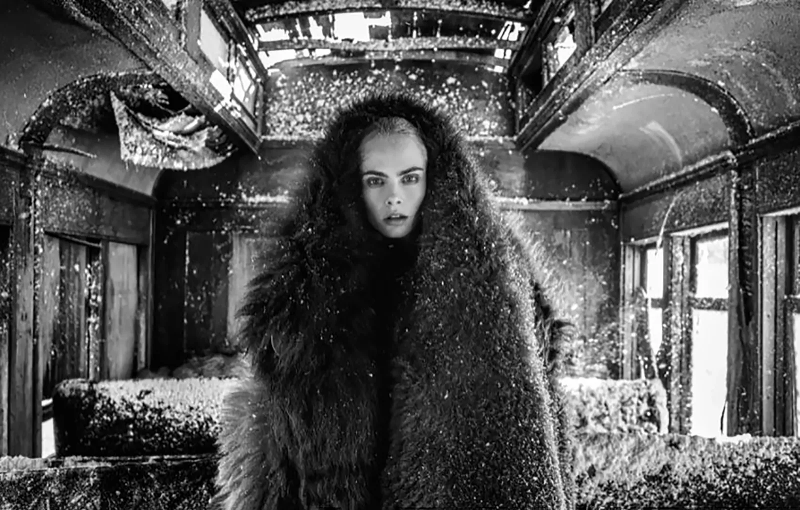 David Yarrow, Girl with the Lion Tattoo