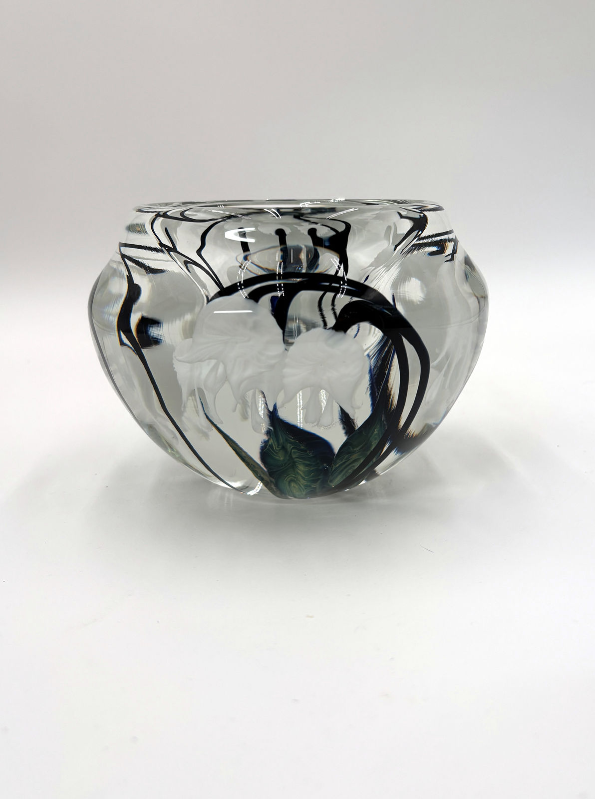 Tim Lotton, White Bleeding Heart Bowl