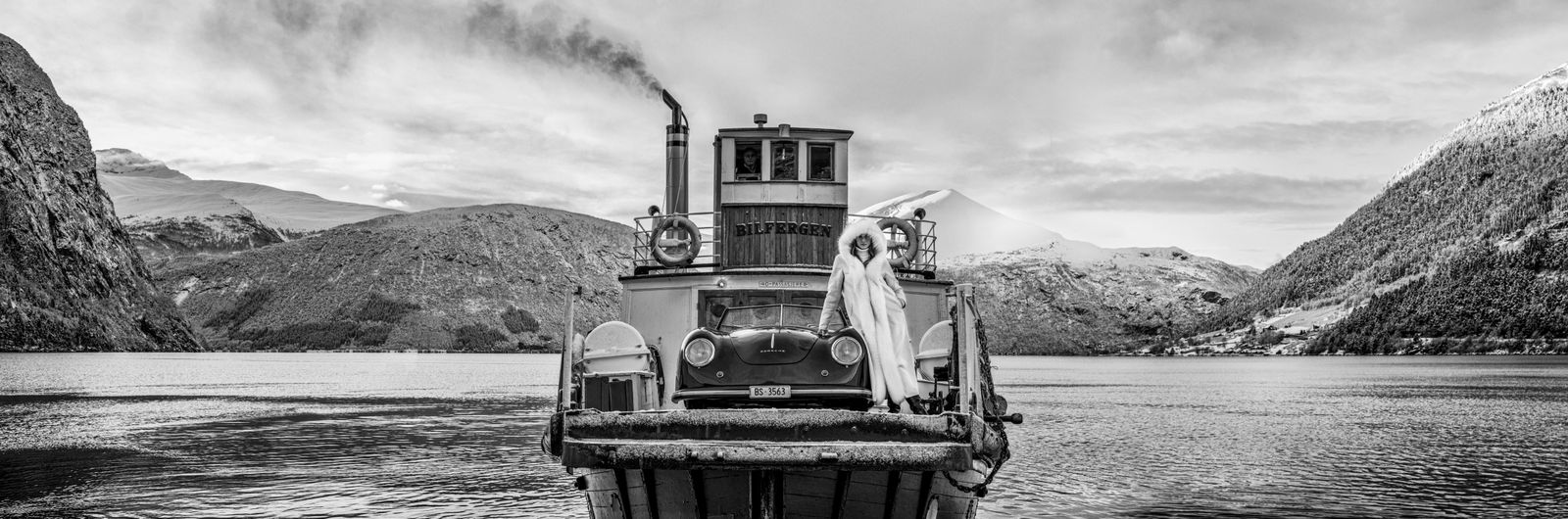 David Yarrow, The Girl on the Ferry