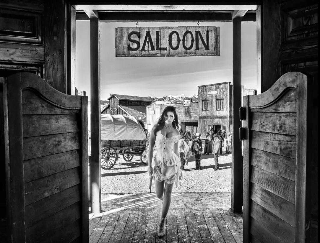 David Yarrow, The Girl with the Golden Gun