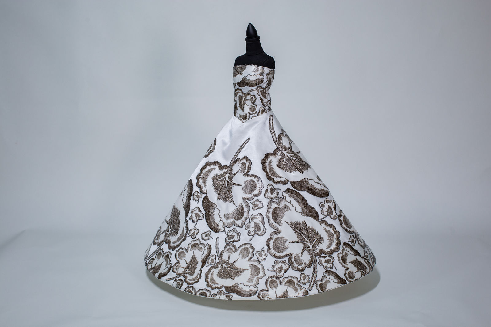 Bushra Waqas Khan, A weed that became Geranium, 2021