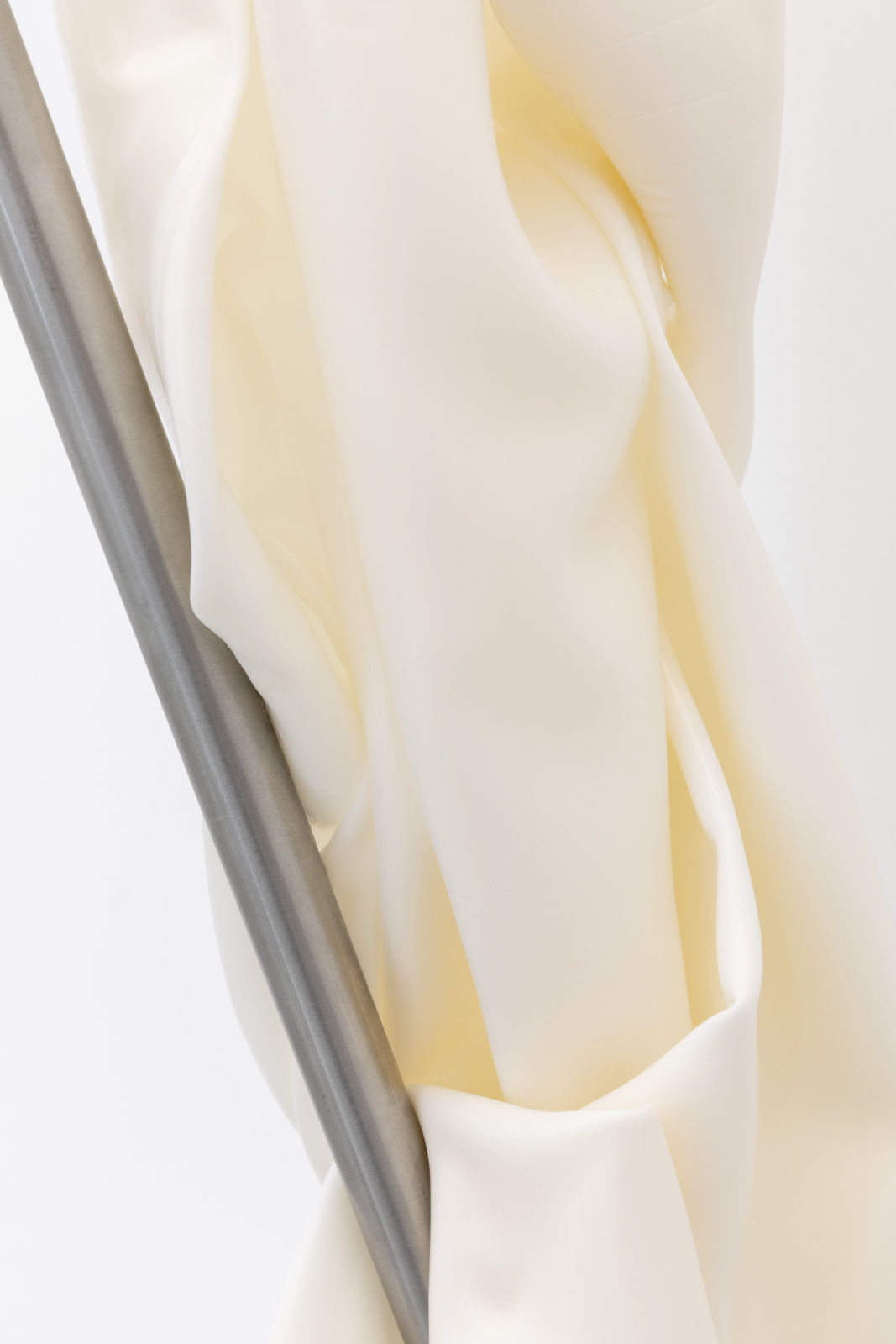 Dana-Fiona Armour, Kurtis, 2021