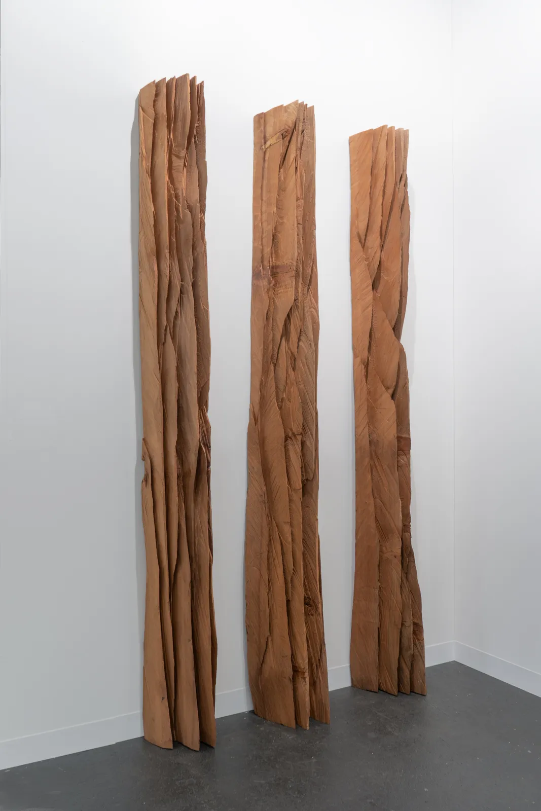 David Nash, Three Red Columns: Deepcut, 2010