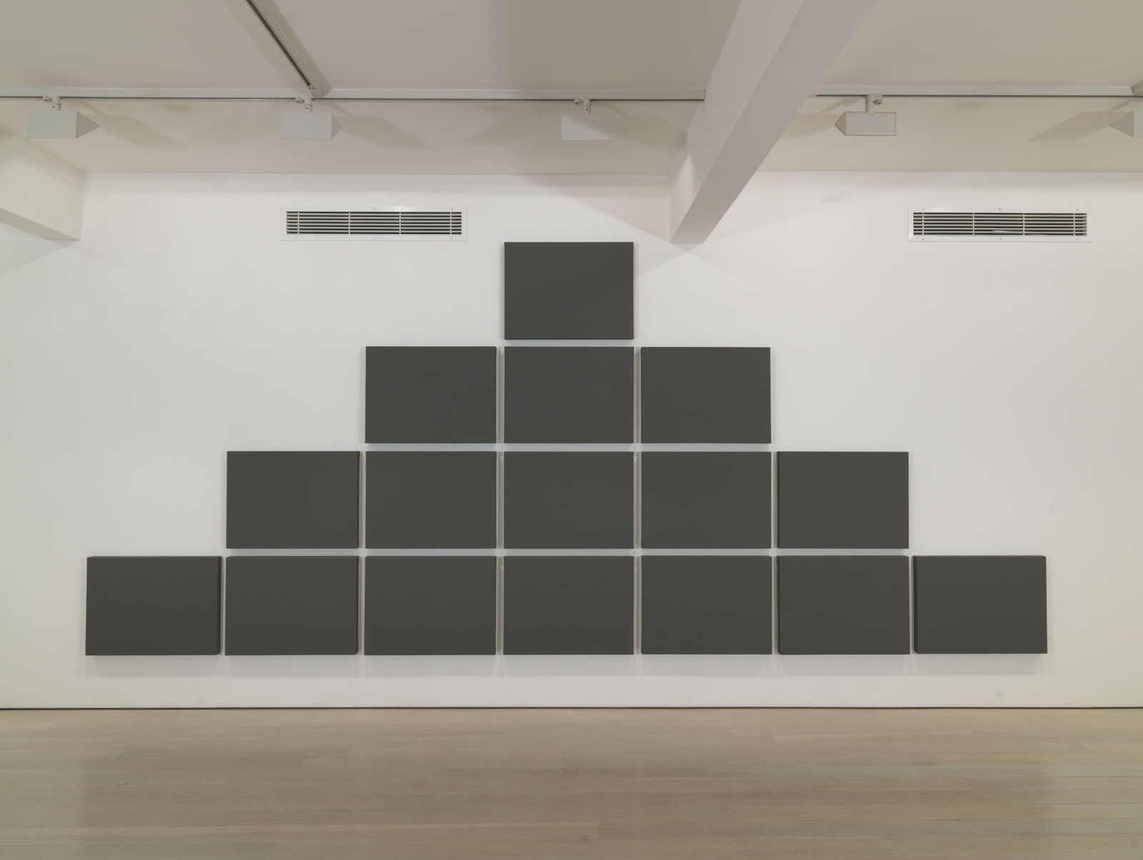 Alan Charlton, Pyramid, 2011