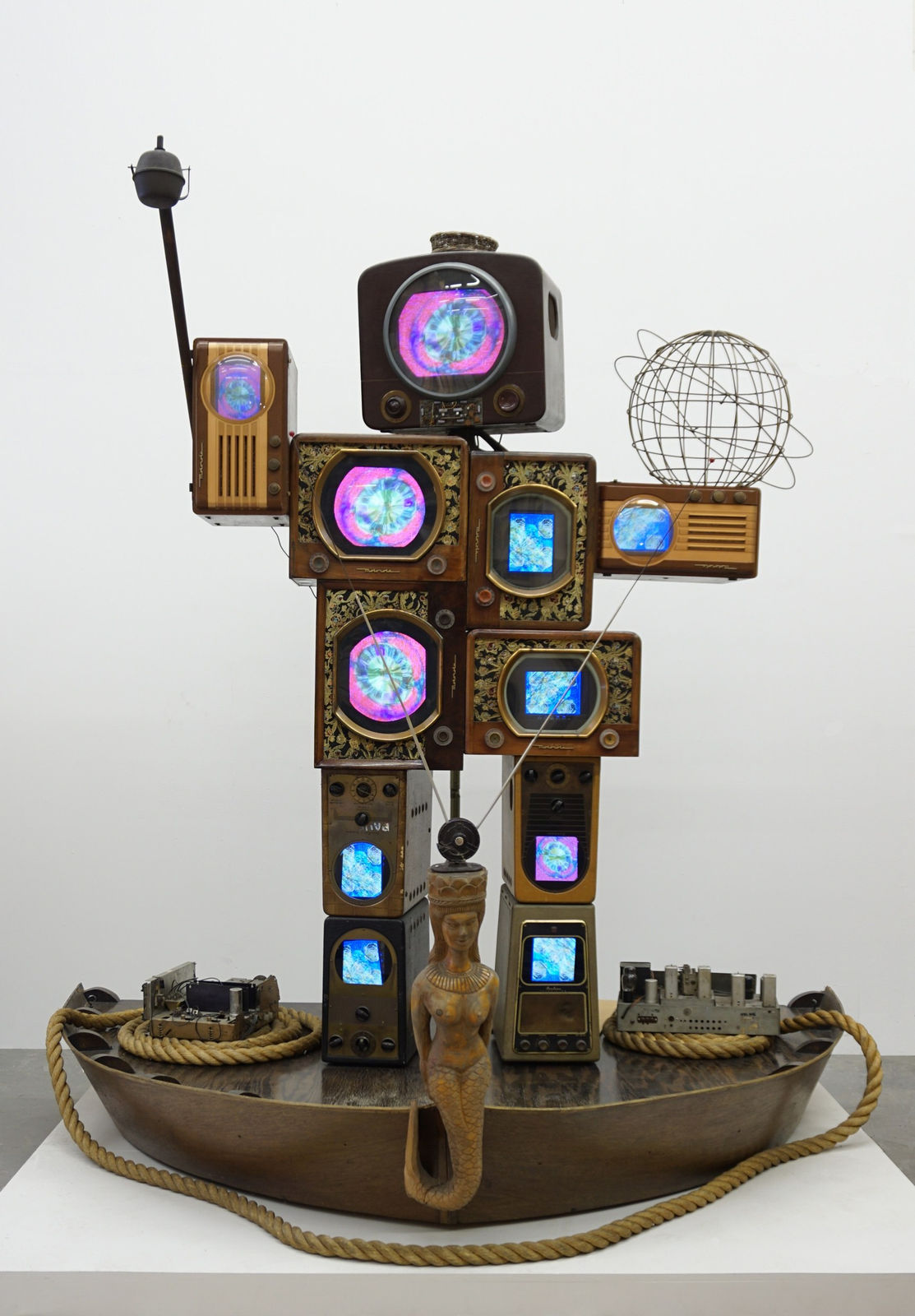 Nam June Paik, Columbus (Eco-Lumbus) + Columbus Boat, 1991